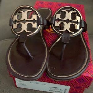 Tory Burch wine and rose gold metal millers